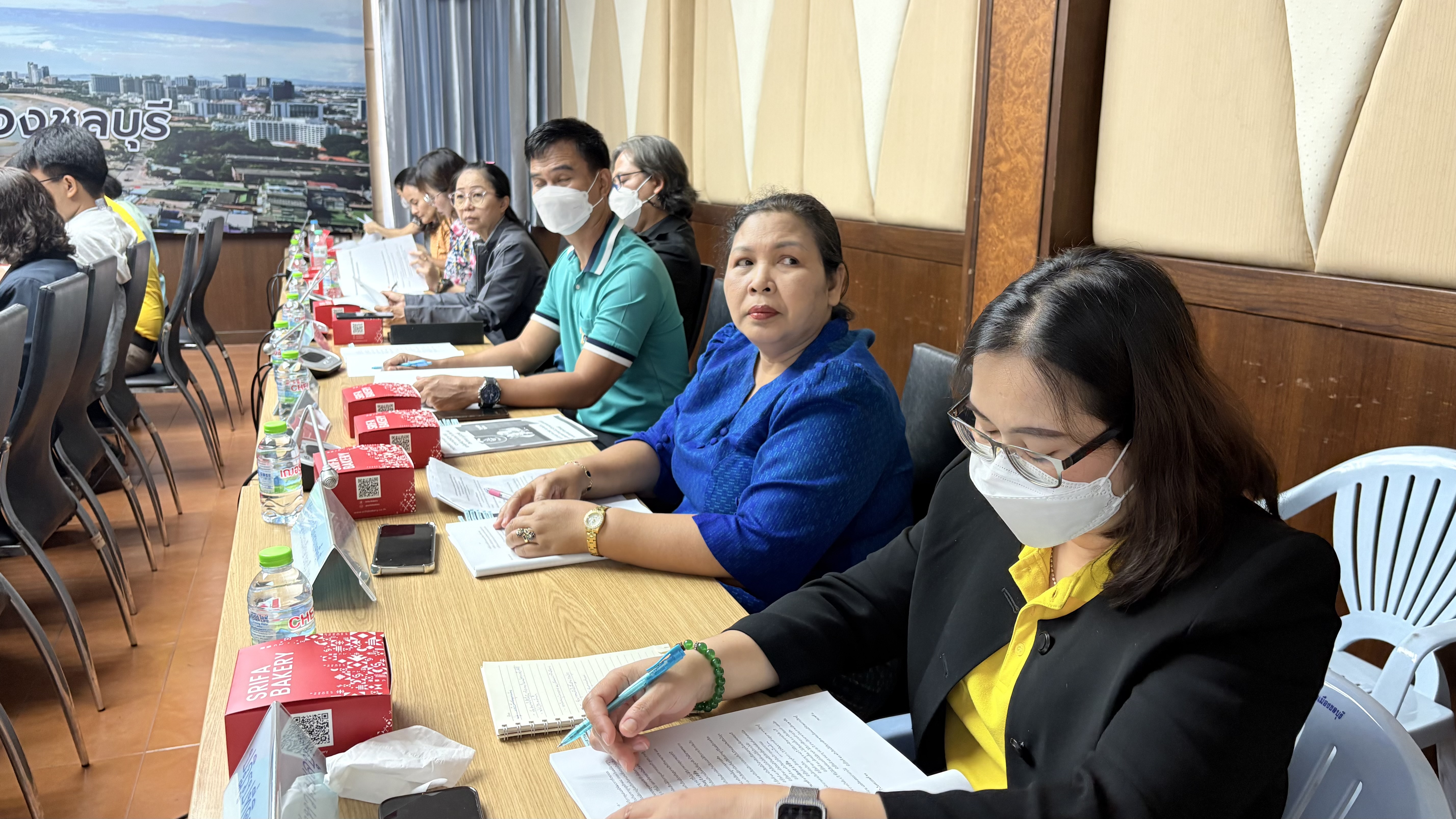 💎พช.ชลบุรี จัดประชุมคณะทำงานบริหารการจัดเก็บและใช้ประโยชน์ข้อมูลความจำเป็นพื้นฐาน (จปฐ.) และการนำเสนอผลการจัดเก็บและรับรองคุณภาพ จปฐ. ระดับจังหวัด