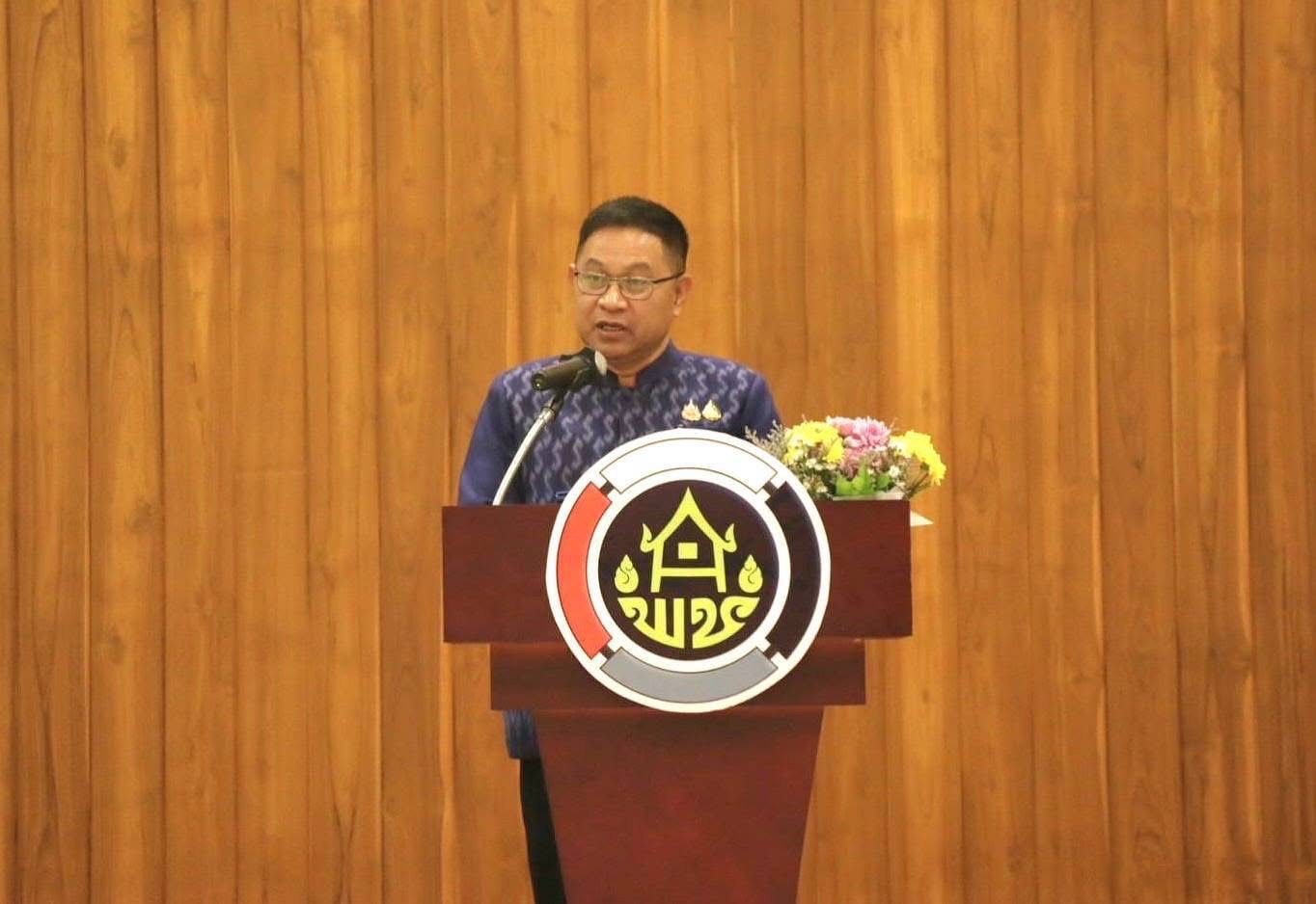 📕🌊 พช.ชลบุรี ร่วมพิธีเปิดโครงการฝึกอบรมบุคลากรกรมการพัฒนาชุมชน หลักสูตรเสริมสมรรถนะพัฒนาการอำเภอ