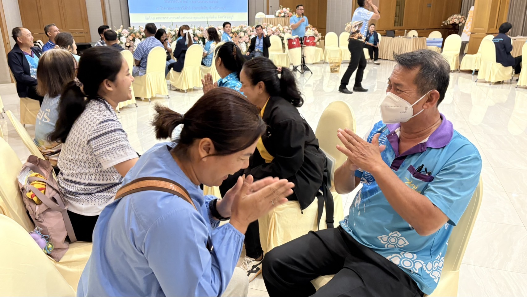 🩵 พช.ชลบุรี ร่วมกับเครือข่ายกองทุนแม่ของแผ่นดินจังหวัดชลบุรี ดำเนินโครงการอบรมหลักสูตรวิทยากรกระบวนการกองทุนแม่ของแผ่นดิน (ครู ค) 🩵