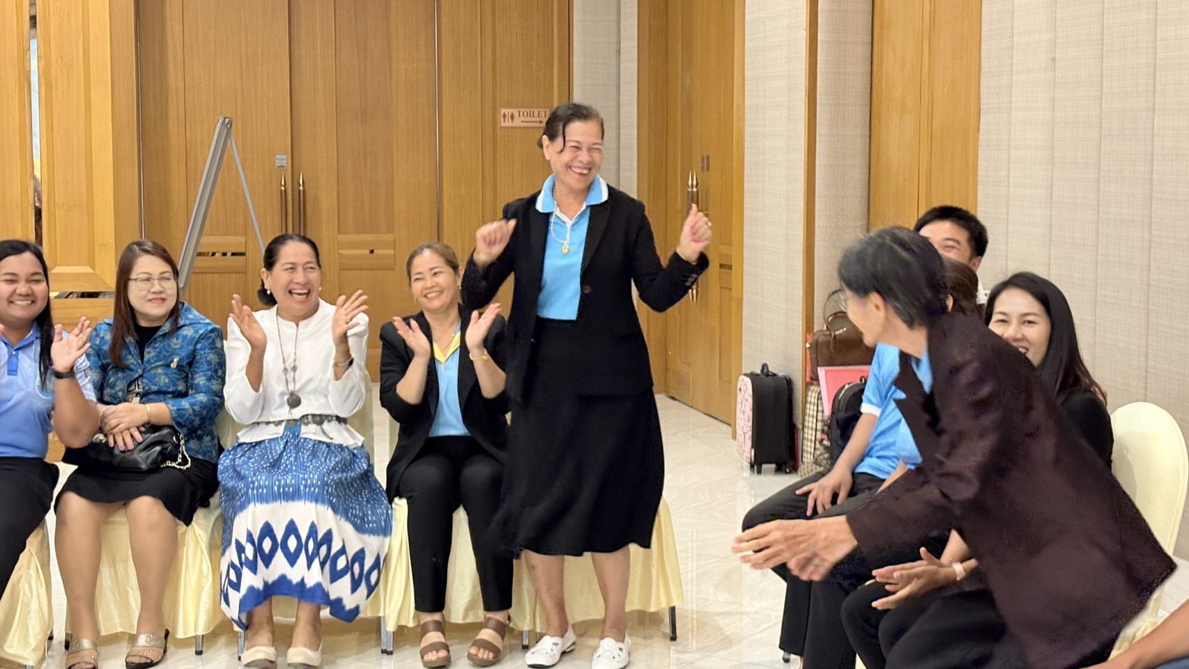 🩵 พช.ชลบุรี ร่วมกับเครือข่ายกองทุนแม่ของแผ่นดินจังหวัดชลบุรี ดำเนินโครงการอบรมหลักสูตรวิทยากรกระบวนการกองทุนแม่ของแผ่นดิน (ครู ค) 🩵