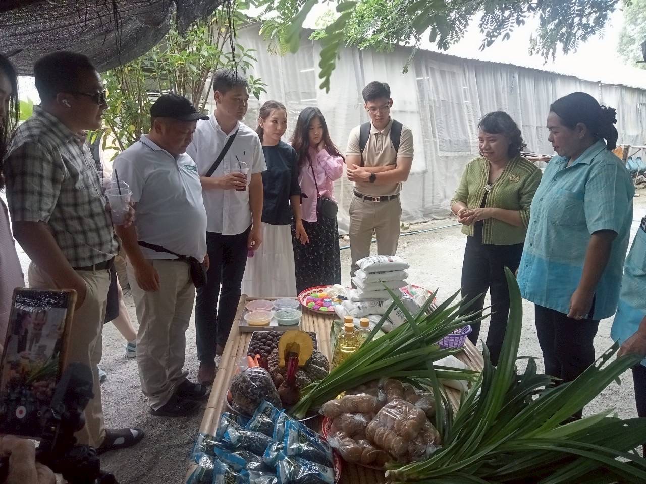 💛🙏🏼 พช.ชลบุรี ต้อนรับคณะบุคลากรจากประเทศมองโกเลียศึกษาดูงาน OTOP ในพื้นที่จังหวัดชลบุรี