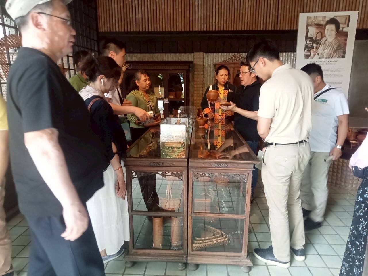 💛🙏🏼 พช.ชลบุรี ต้อนรับคณะบุคลากรจากประเทศมองโกเลียศึกษาดูงาน OTOP ในพื้นที่จังหวัดชลบุรี