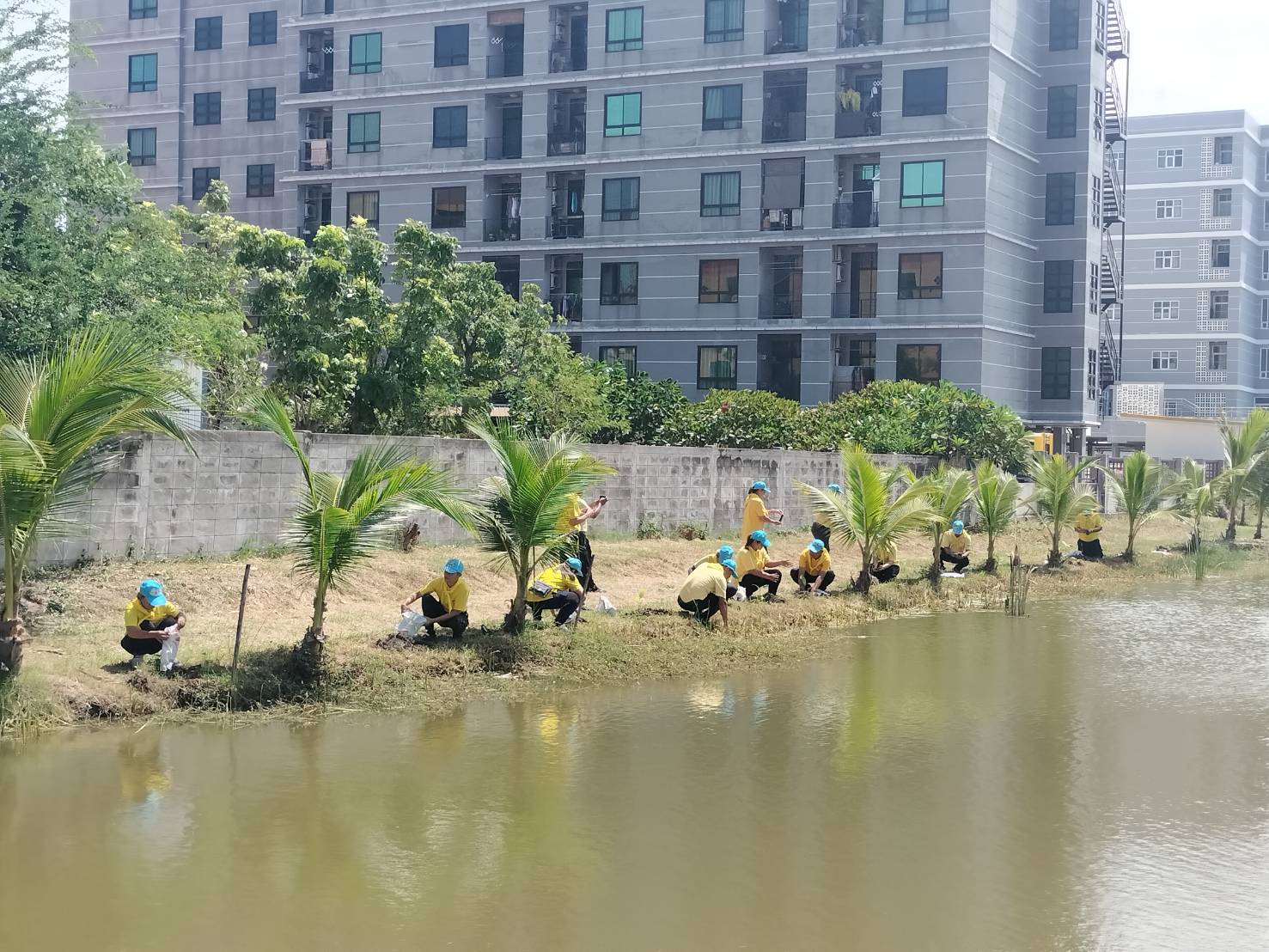 📣 พช. ชลบุรี ร่วมกับอำเภอเมืองชลบุรีจัดกิจกรรมเฉลิมพระเกียรติพระบาทสมเด็จพระเจ้าอยู่หัว เนื่องในโอกาสวันเฉลิมพระชนมพรรษา 28 กรกฎาคม 2568