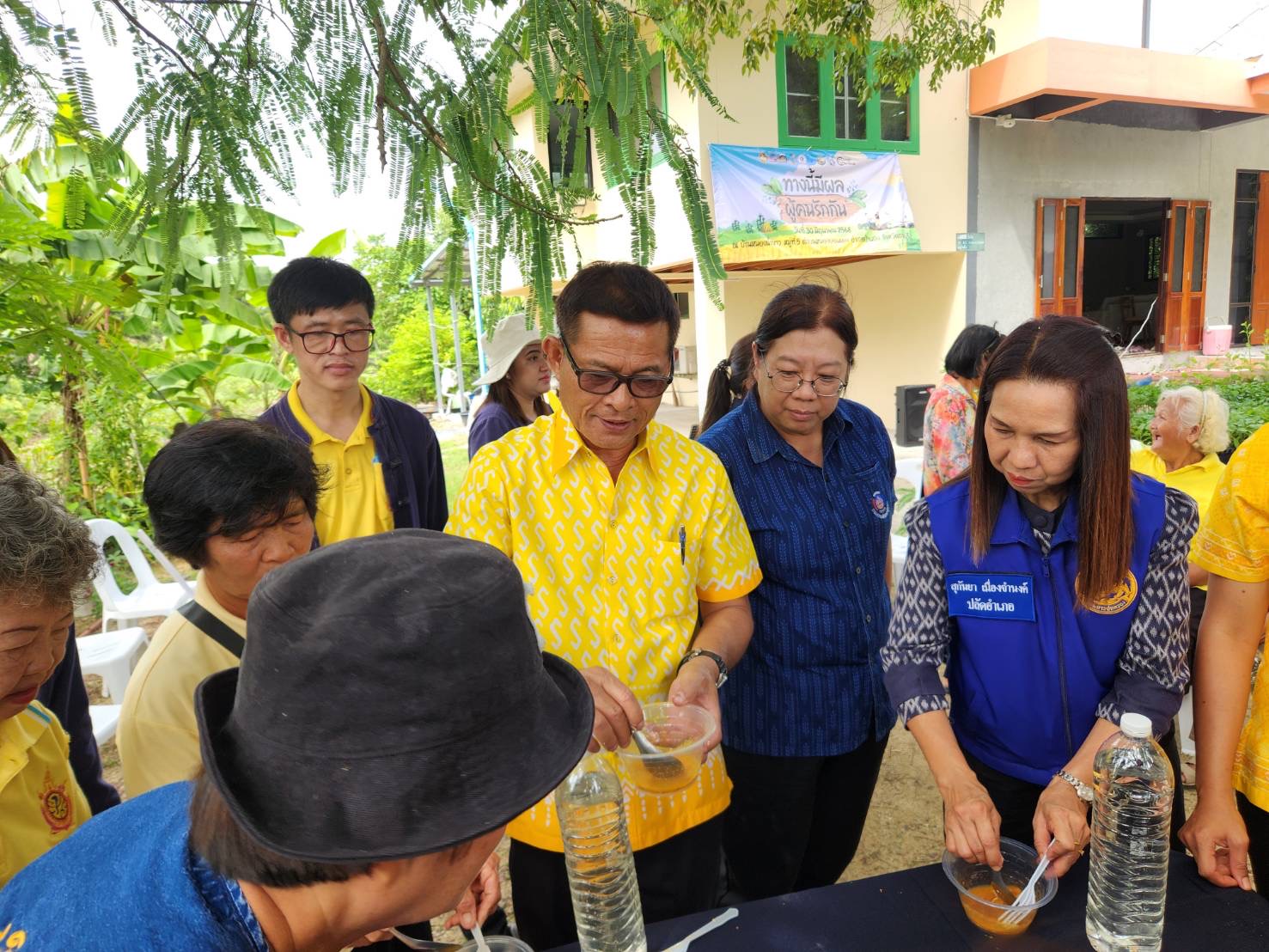 🥬🌾พช.ชลบุรี ดำเนินงานโครงการส่งเสริมกิจกรรมทางนี้มีผล ผู้คนรักกัน
