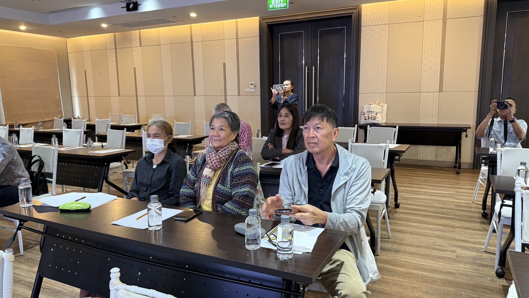 🌊 พช. ชลบุรี ดำเนินโครงการส่งเสริมการพัฒนาธุรกิจของกลุ่มผู้ผลิต ผู้ประกอบการ และเครือข่ายเกษตรปลอดภัย สู่ผู้ประกอบการชุมชน