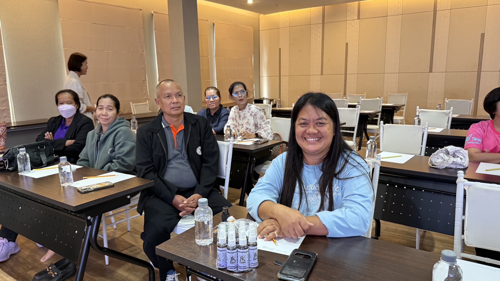 🌊 พช. ชลบุรี ดำเนินโครงการส่งเสริมการพัฒนาธุรกิจของกลุ่มผู้ผลิต ผู้ประกอบการ และเครือข่ายเกษตรปลอดภัย สู่ผู้ประกอบการชุมชน