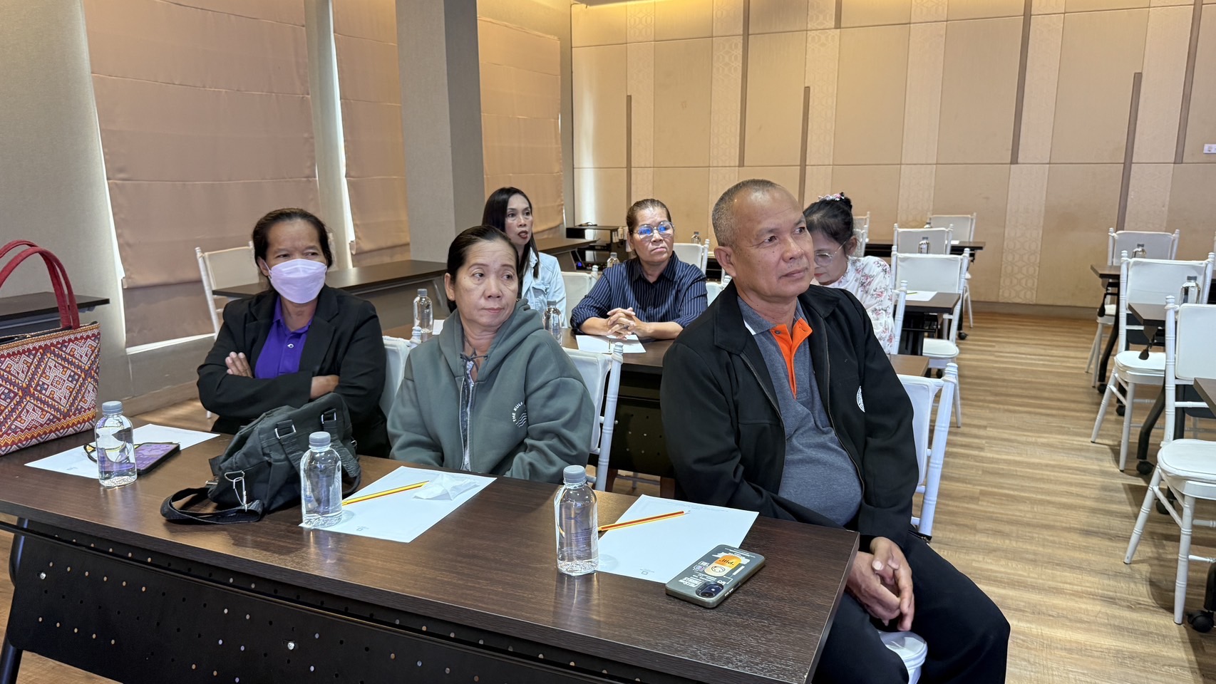 🌊 พช. ชลบุรี ดำเนินโครงการส่งเสริมการพัฒนาธุรกิจของกลุ่มผู้ผลิต ผู้ประกอบการ และเครือข่ายเกษตรปลอดภัย สู่ผู้ประกอบการชุมชน