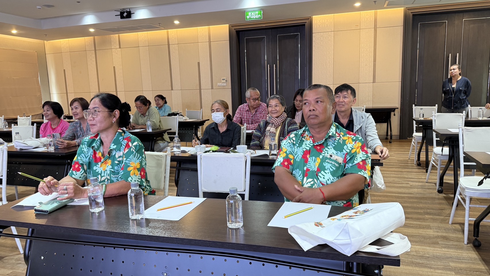 🌊 พช. ชลบุรี ดำเนินโครงการส่งเสริมการพัฒนาธุรกิจของกลุ่มผู้ผลิต ผู้ประกอบการ และเครือข่ายเกษตรปลอดภัย สู่ผู้ประกอบการชุมชน