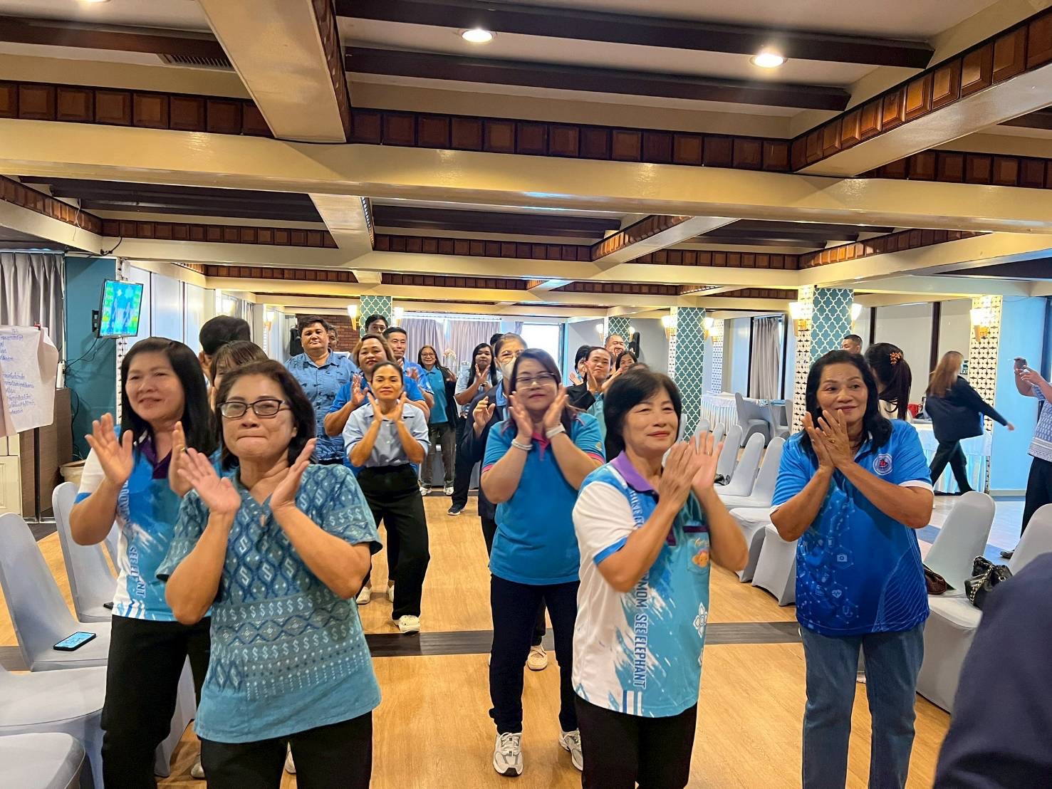 พช.ชลบุรี ร่วมกับเครือข่ายกองทุนแม่ของแผ่นดินจังหวัดชลบุรี ดำเนินโครงการอบรมเพิ่มศักยภาพคณะกรรมการเครือข่ายกองทุนแม่ของแผ่นดินจังหวัดชลบุรี และศึกษาดูงาน ประจำปี 2568
