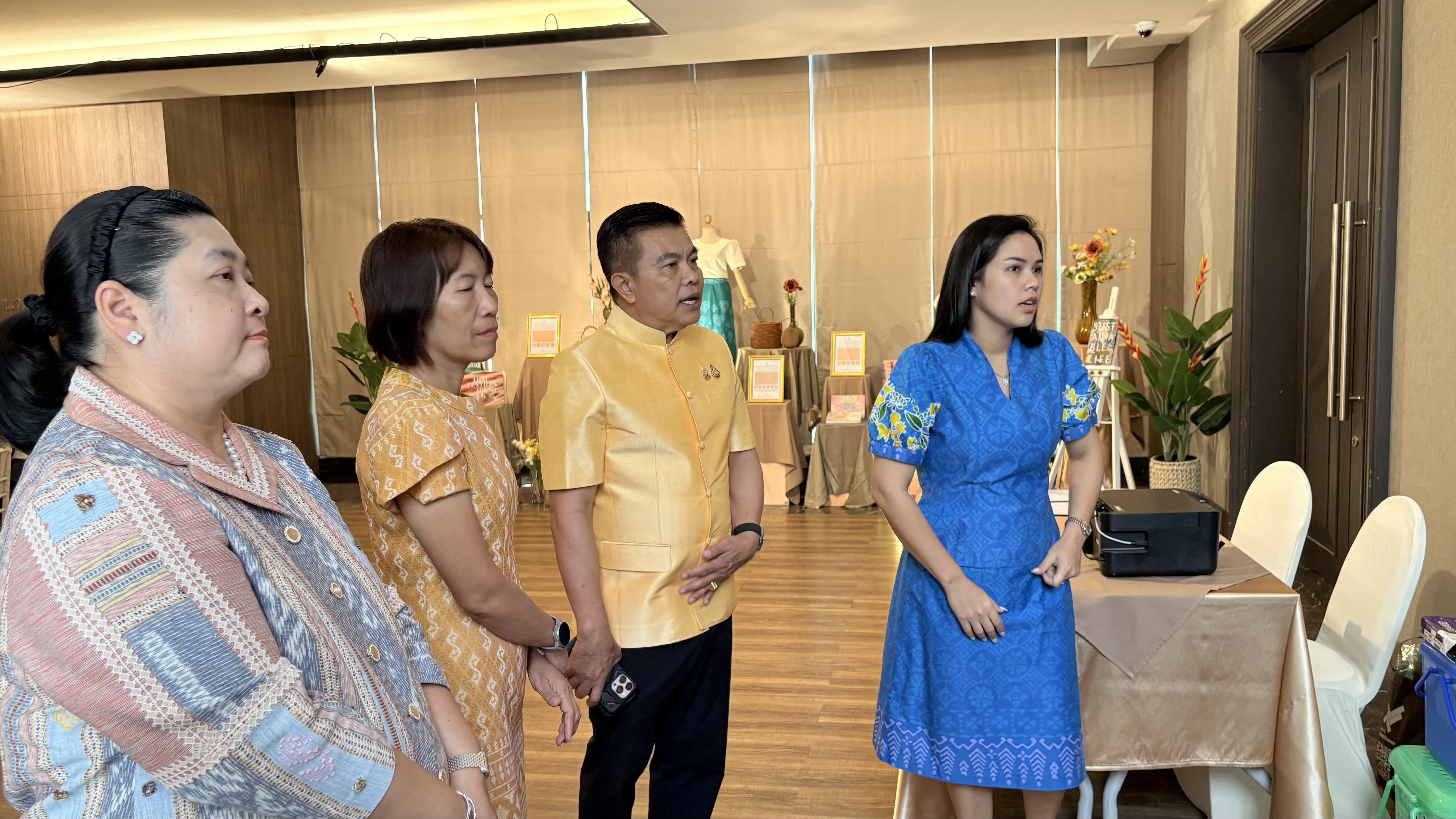 จังหวัดชลบุรี ประกวดผ้าลายพระราชทาน “ผ้าลายสิริราชพัสตราภรณ์” และงานหัตถกรรม จังหวัดชลบุรี ประจำปี 2568