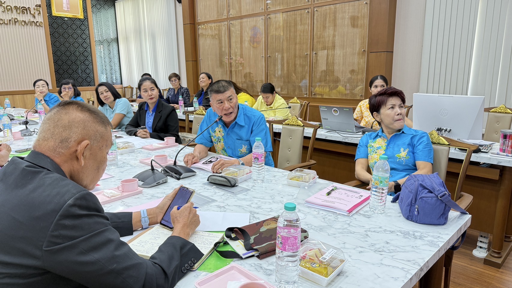 ✨✨ พช.ชลบุรี จัดประชุมเชิงปฏิบัติการจัดทำโครงการริเริ่มสร้างสรรค์ตามภารกิจผู้นำอาสาพัฒนาชุมชน